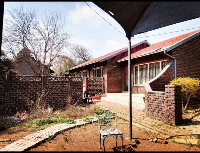 3 BEDROOM HOUSE FOR SALE IN BRACKENDOWNS
